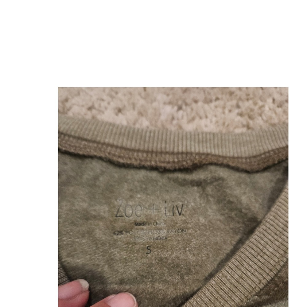 Zoe + Liv Womens Camo Cropped Sweatshirt Green Brown Tiger Stripe Fleece Small - Picture 2 of 2